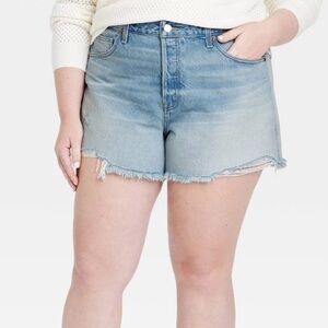 Universal Thread Womens Size 17 90s Baggy Cutoff Denim Shorts Light Wash Blue